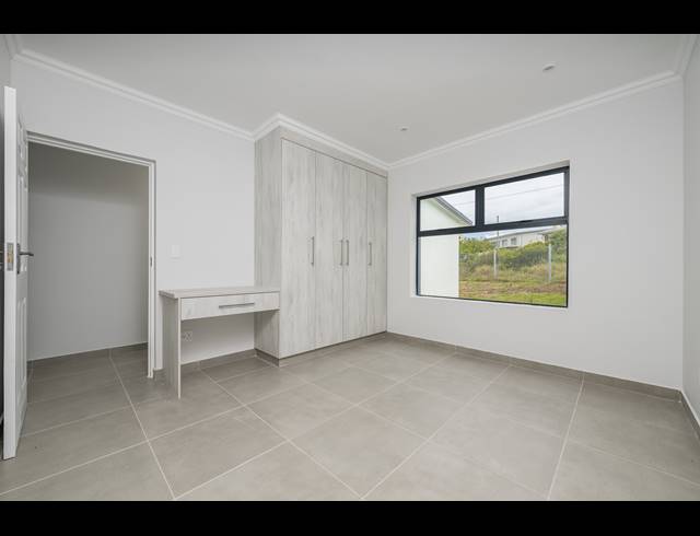3 BEDROOM DUET TO LET IN DANA BAY